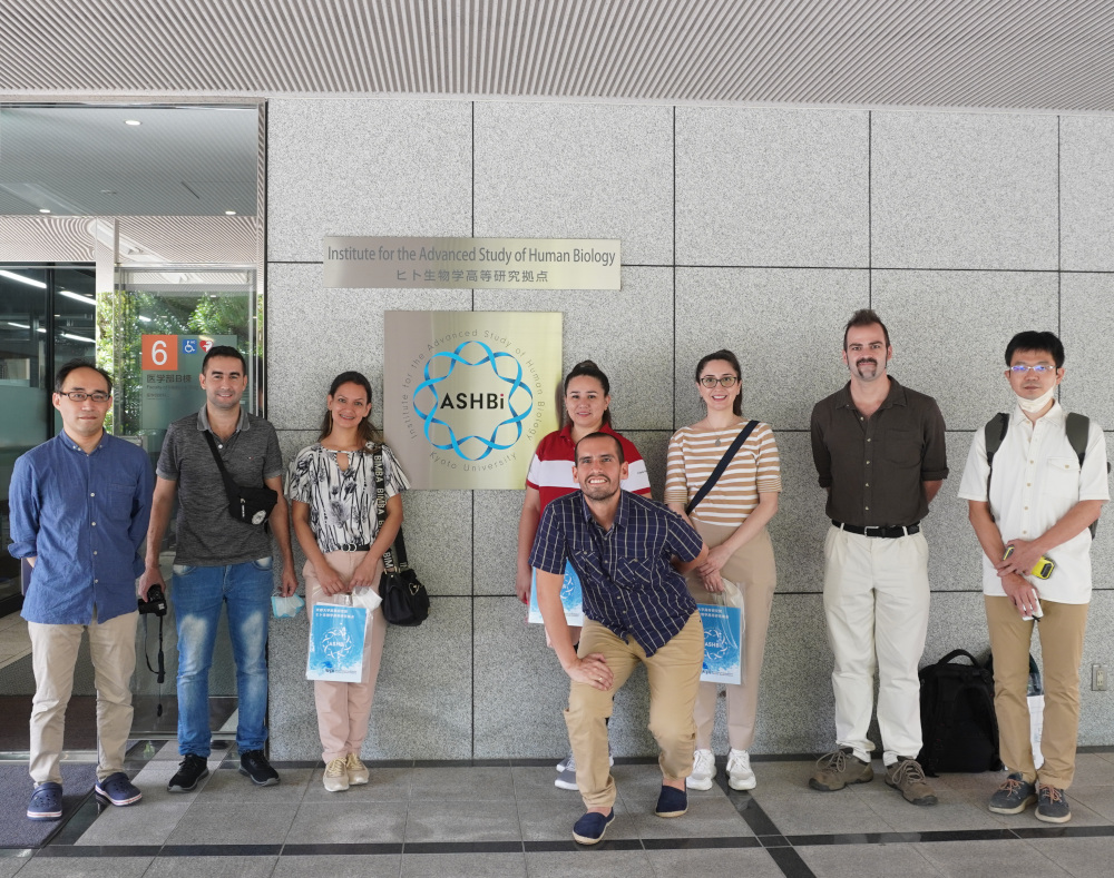 パラグアイの若手研究者・学生がASHBiを訪問しました