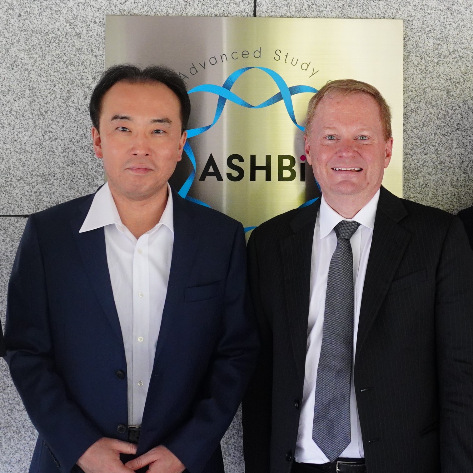 Senior Vice President of Cell Press, Richard Remington visited ASHBi